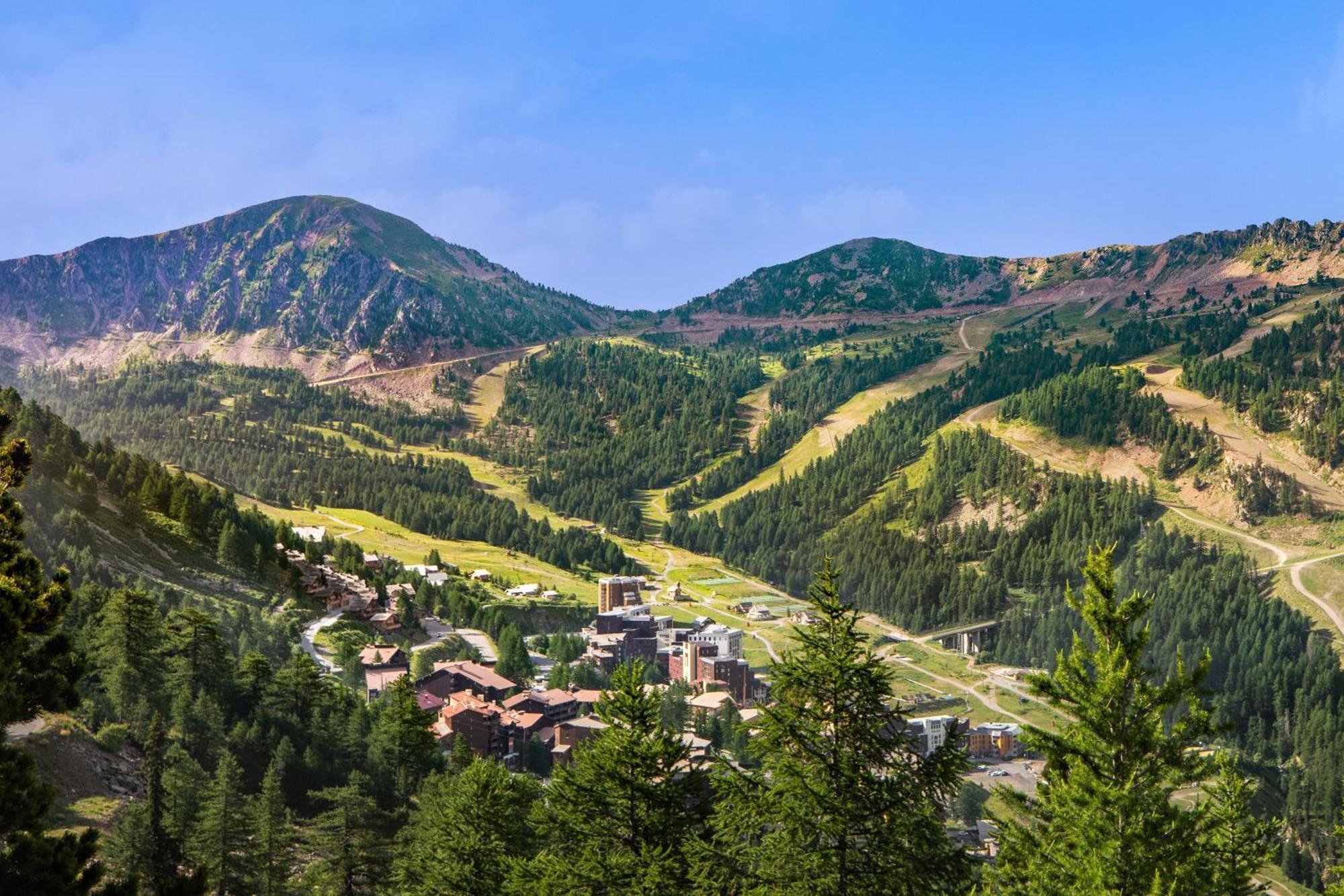Sowell Hotels Le Pas Du Loup Ізола-2000 Екстер'єр фото