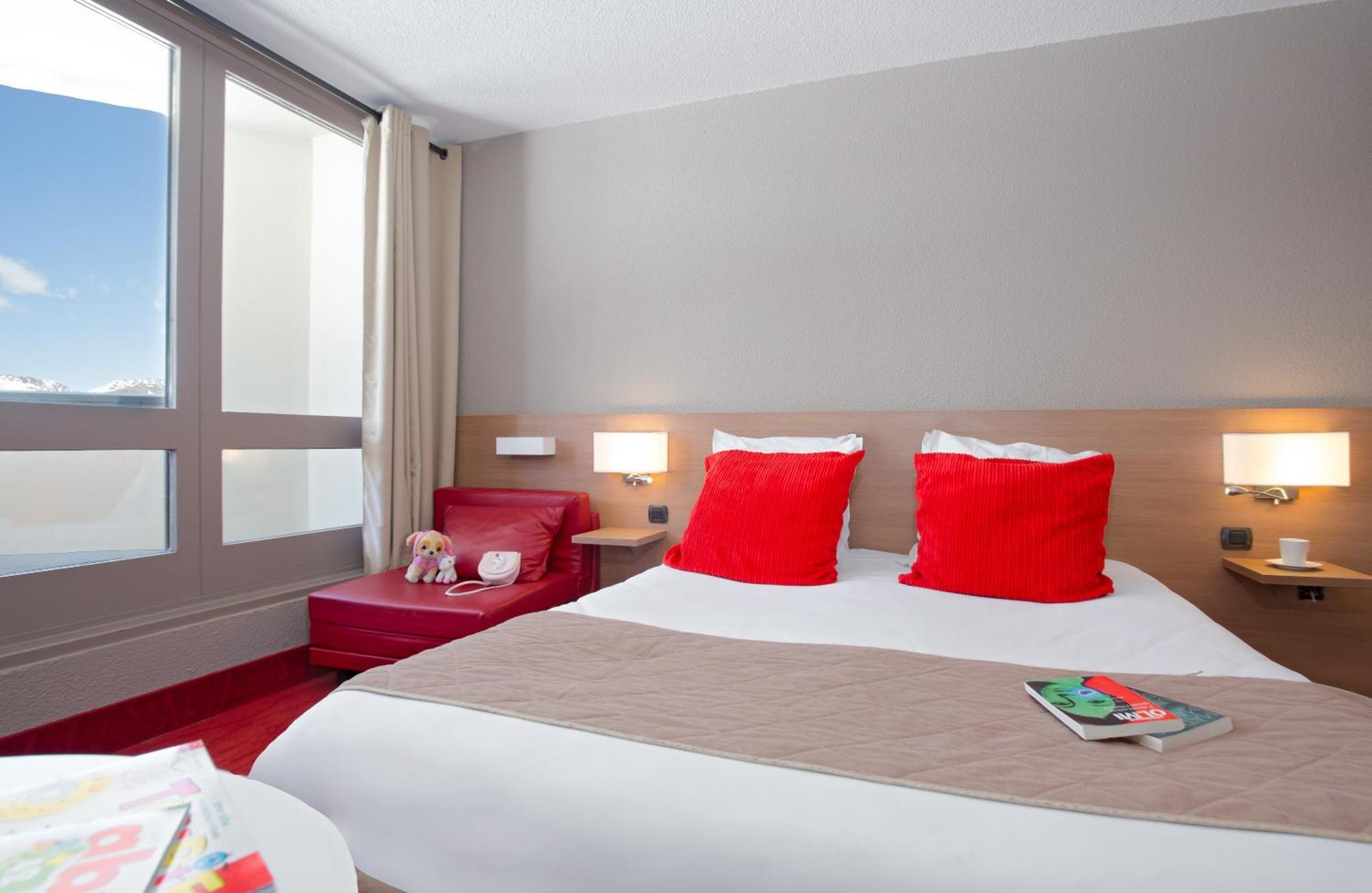 Sowell Hotels Le Pas Du Loup Ізола-2000 Екстер'єр фото