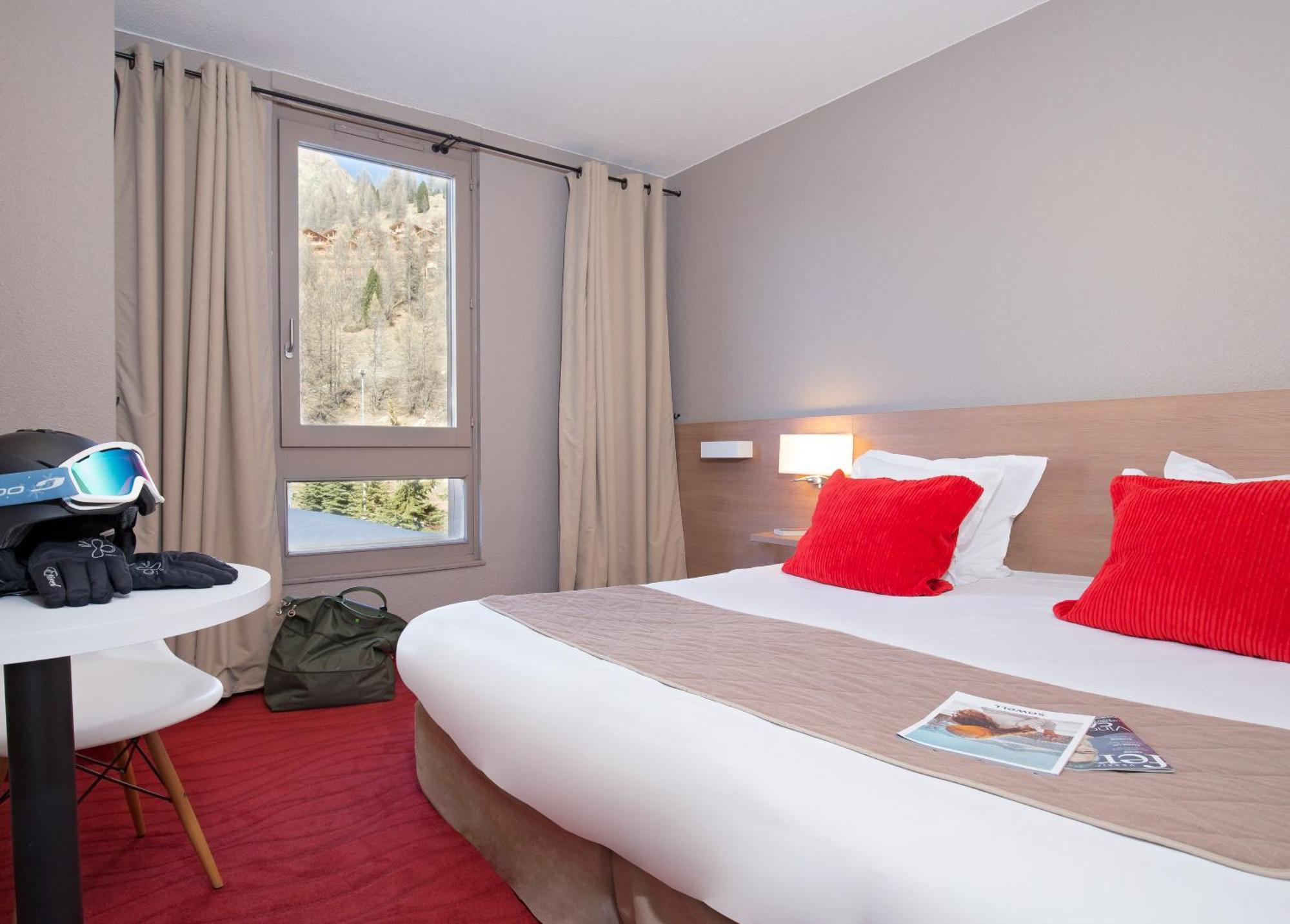 Sowell Hotels Le Pas Du Loup Ізола-2000 Екстер'єр фото